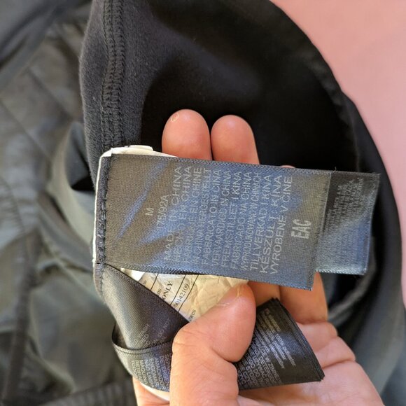 Marmot Hybrid Jacket – Men’s Size M Black, Lake Powell Resorts & Marinas Edition - Picture 8 of 10